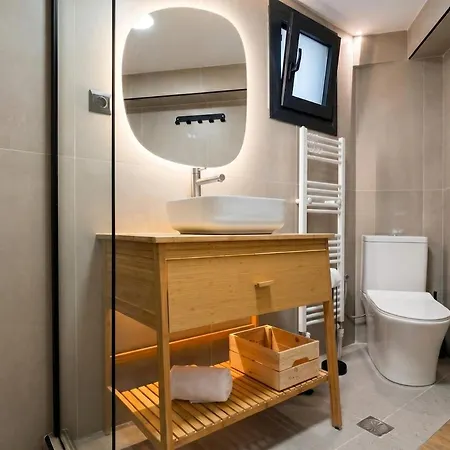 Martiou Urban Metro Loft W Private Entrance 2 Min To Metro