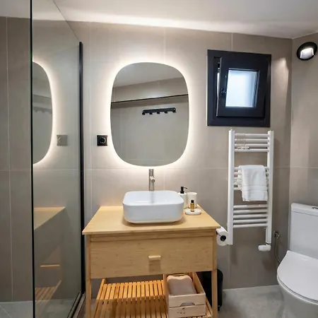 Apartment Martiou Urban Metro Loft W Private Entrance 2 Min To Metro *
