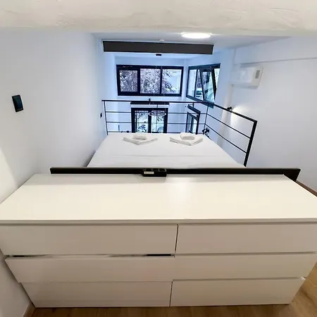 Apartment Martiou Urban Metro Loft W Private Entrance 2 Min To Metro Thessaloniki