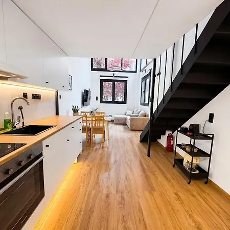 Apartment Martiou Urban Metro Loft W Private Entrance 2 Min To Metro Thessaloniki