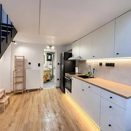 Martiou Urban Metro Loft W Private Entrance 2 Min To Metro Apartment Thessaloniki